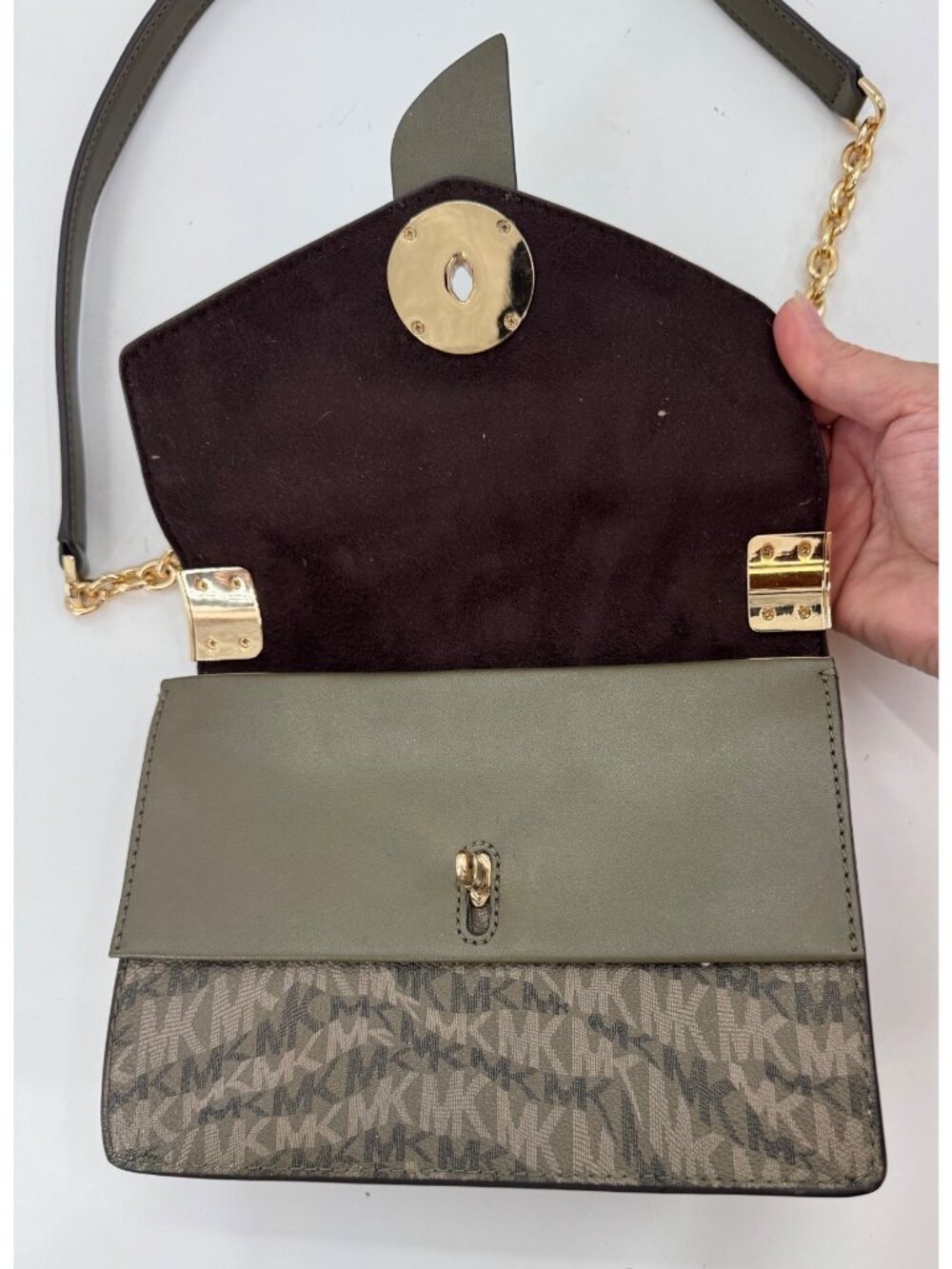 Michael Kors Jet Set Green Signature Crossbody Bag With Gold Chain & Logo Accent - Picture 4 of 16